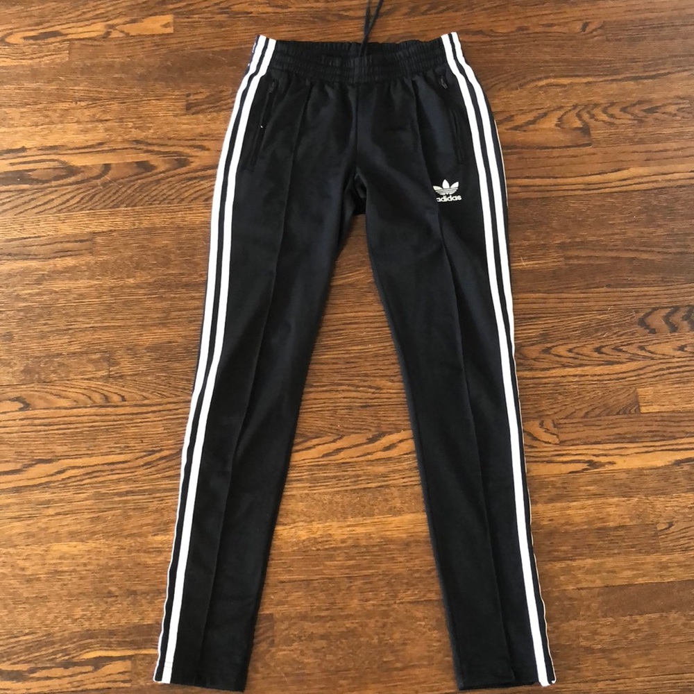 🔥💥Zip Up Leg Adidas Track Pants💥🔥